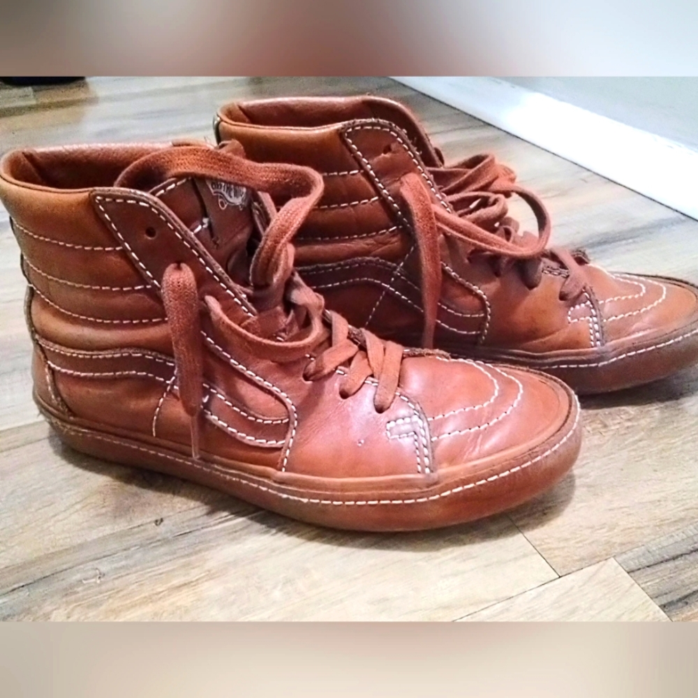 Vans leather hi-tops